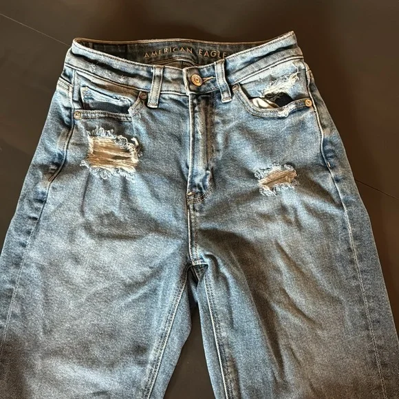 American Eagle Mom Straight Jeans 00 Short Stretch Distressed Denim - Picture 2 of 13